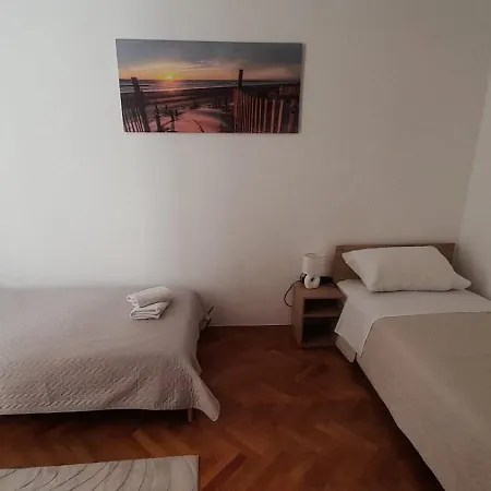 Apartment Milmar *